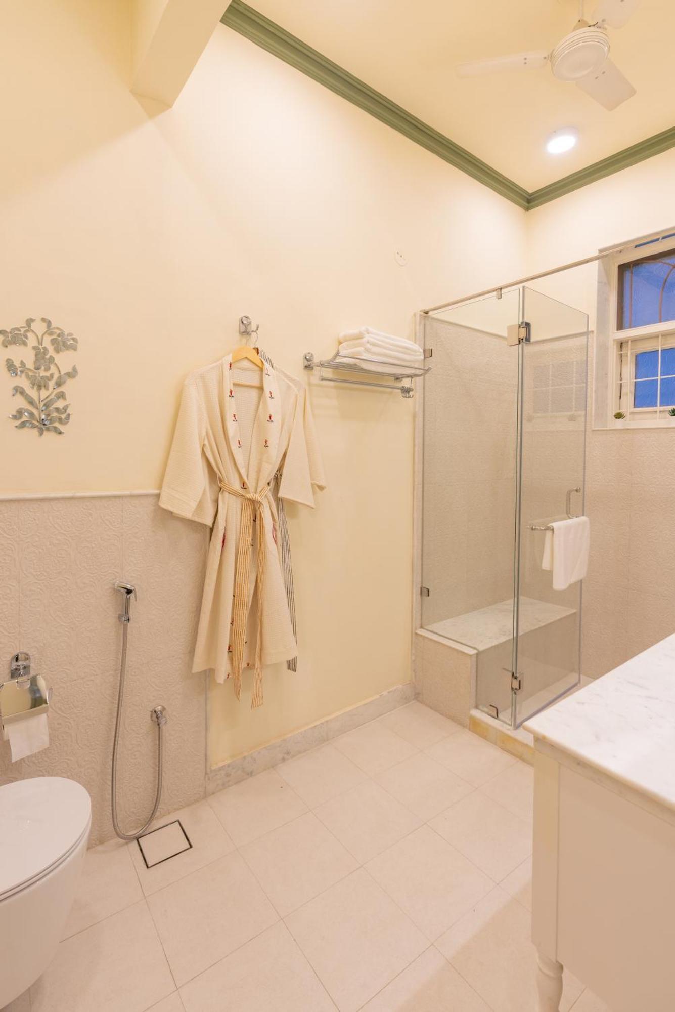 Laalee Hotel Jaipur Bilik gambar