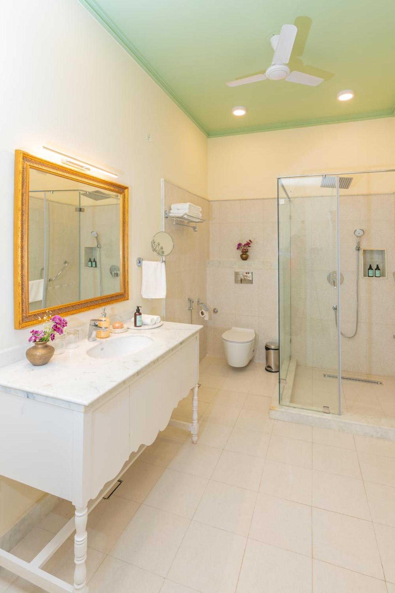 Laalee Hotel Jaipur Bilik gambar